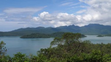 Tayland 'daki Koh Chang adasının manzarası