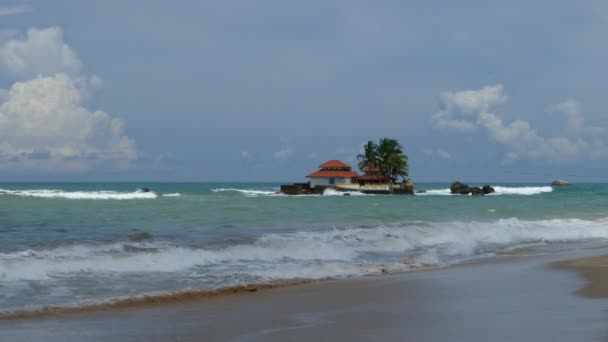 Seenigama Muhudu Viharaya Tempel Sri Lanka — Stockvideo