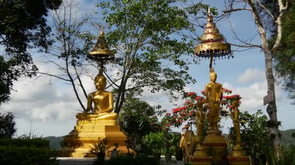 Guldbuddhastaty Ett Tempel Ban Lawa Village Norra Thailand Asien — Stockvideo