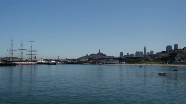 Aquatic Park Hyde Pier Skyline San Francisco — Vídeos de Stock