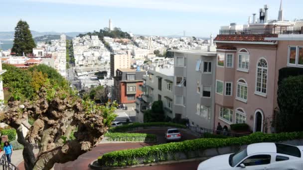 Auto Rijden Beroemde Lombard Crooked Street San Francisco — Stockvideo