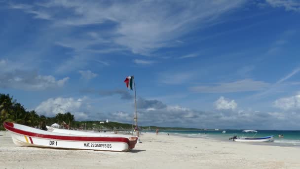 Lodě Mexická Vlajka Pláži Tulum Yucatan Mexiko — Stock video