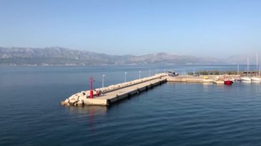 Kaiserin Kunigund heykeli Bamberg Almanya 'sında Untere Brucke üzerinde