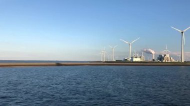 Hollanda, Eemshaven Groningen 'e varış