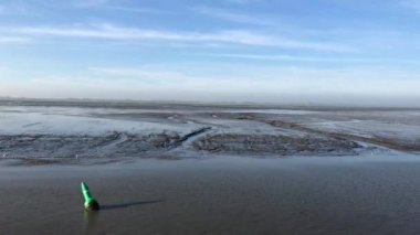 Hollanda, Friesland 'daki Wadden Denizi' ne yelken açmak.