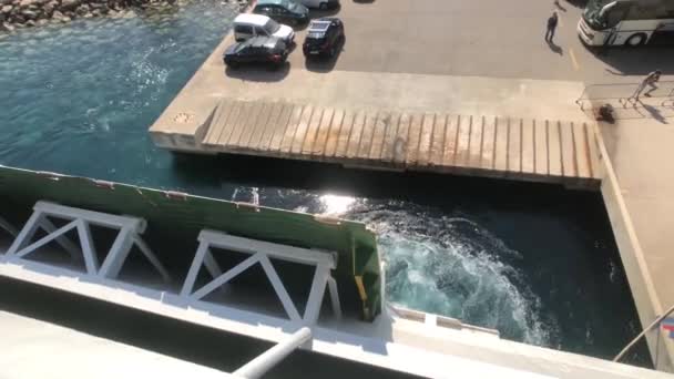 Ferry Arriving Harbor Stari Grad Croatia — Stock Video