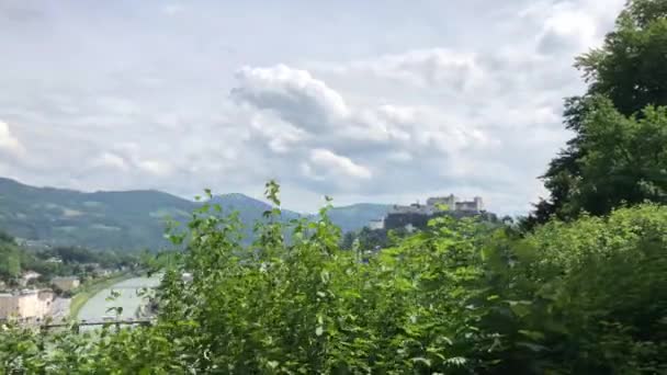 Rzeka Salzach Widziana Monchsberg Salzburgu Austria — Wideo stockowe