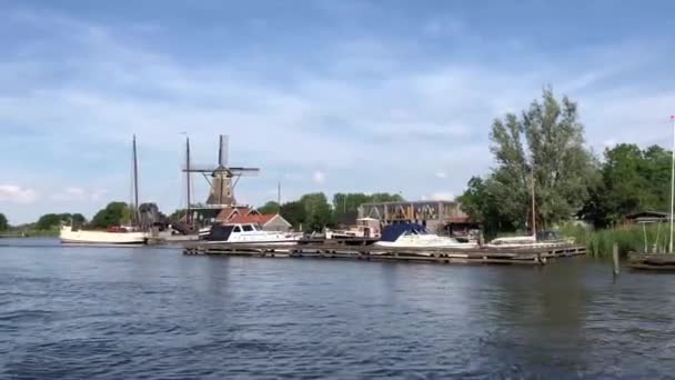 Vorbei Der Windmühle Von Ijlst Friesland Niederlande — Stockvideo