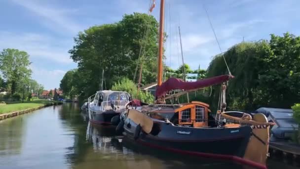 Kanal Ijlst Friesland Nederländerna — Stockvideo