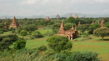 Bagan, Myanmar, Burma 'daki Pagodas manzarası