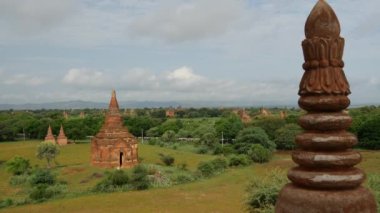 Bagan, Myanmar, Burma 'daki Pagodas arazisinden pan