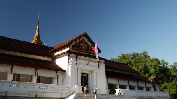 Pałac Królewski Luang Prabang — Wideo stockowe