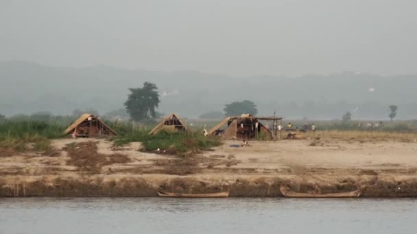 Pohled Výletní Lodi Dopoledních Hodinách Řeky Ayeyarwady Myanmar Barma — Stock video