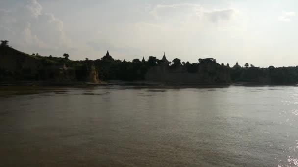 Pagoda Silhoutte Ayeyarwady River Side Myanmar Burma — Stock Video