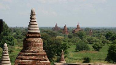 Bagan, Myanmar, Burma 'daki Pagodas manzarası