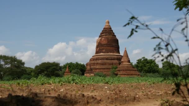 Bajo Ángulo Desde Una Gran Pagoda Bagan Myanmar Birmania — Vídeo de stock