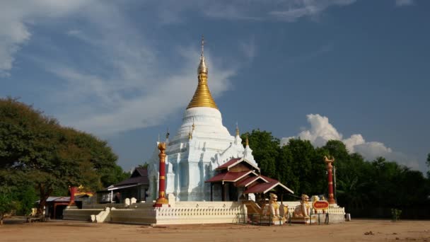 Weiße Pagode Bagan Myanmar Burma — Stockvideo