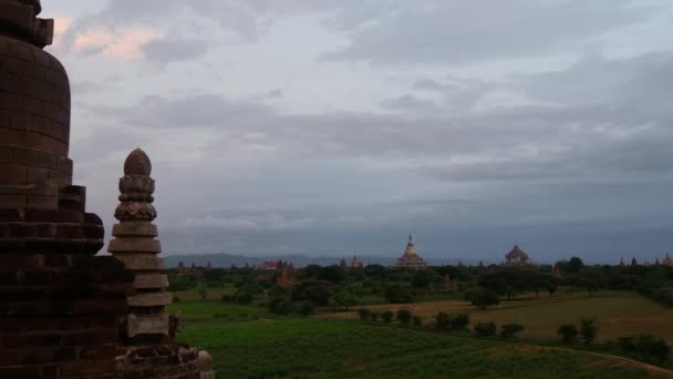 Czas Upływa Pochmurnego Poranka Pejzażu Pagody Bagan Myanmar Birmie — Wideo stockowe