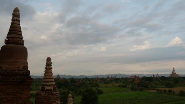 Czas Upływa Pochmurnego Poranka Pejzażu Pagody Bagan Myanmar Birmie — Wideo stockowe