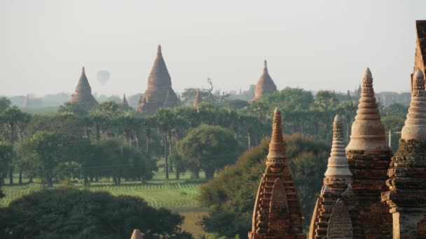 Balão Voando Manhã Sobre Pagodes Bagan Mianmar Birmânia — Vídeo de Stock