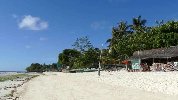 Volleybal Nät Och Strand Hus Anda Stranden Morgonen Lågvatten Bohol — Stockvideo