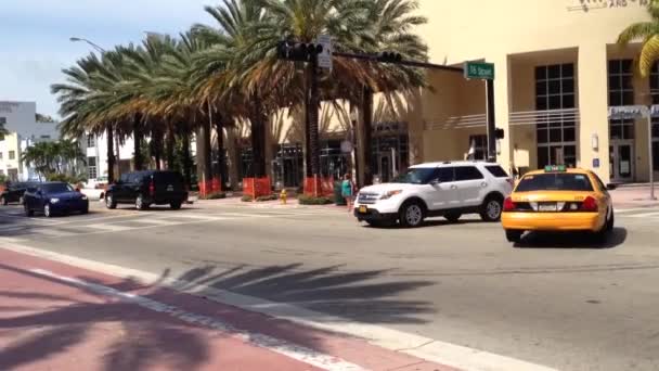 Taxis Driving Away Miami Beach Usa — Stock Video