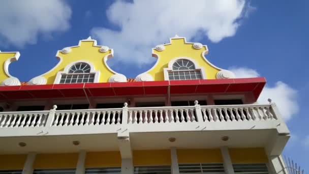 Pan Van Een Traditioneel Gebouw Oranjestad Aruba — Stockvideo