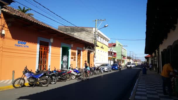 Motocicletas Bicicleta Calle Granada Nicaragua — Vídeo de stock