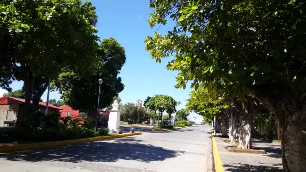 Ulica Paseo Los Mangos Granadzie Nikaragua — Wideo stockowe