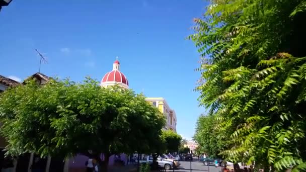 Wandelen Naar Kathedraal Van Granada Nicaragua — Stockvideo