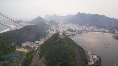 Rio de Janeiro Brezilya 'daki Sugarloaf Dağı' nın zirvesinden Pan