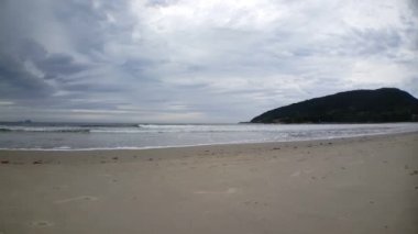 Florianpolis Brezilya 'daki Barra de Lagoa plajı