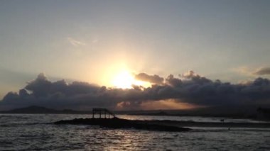 Isabela 'da gün batımı, Galapagos Adaları, Ekvador