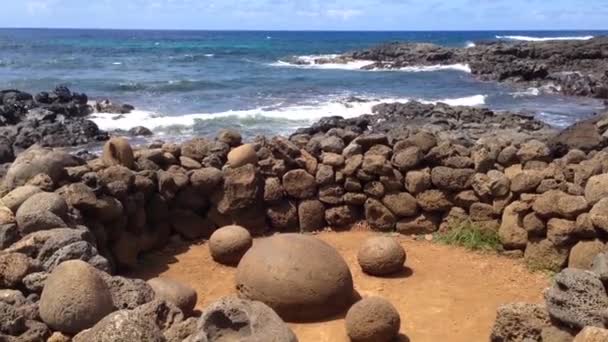 Gorące Kamienie Zwane Pępkiem Ziemi Wyspa Wielkanocna Rapa Nui — Wideo stockowe
