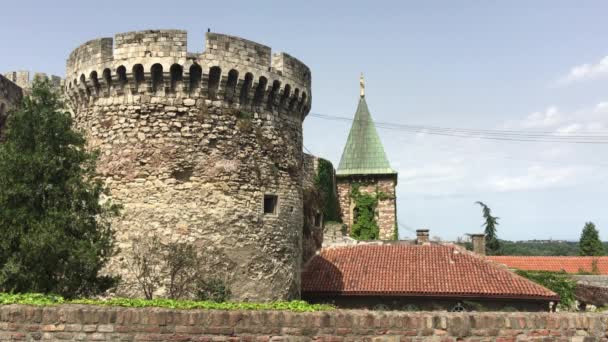 Ruzica Kyrkan Och Ett Torn Från Kalemegdan Fästning Belgrad Serbien — Stockvideo