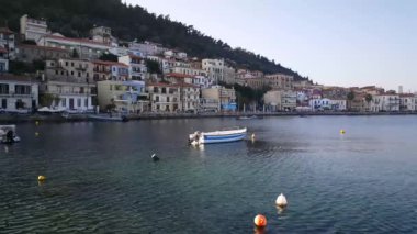 Githio Yunanistan 'daki bulvar.