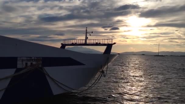 Ferry Haven Bij Zonsondergang Keramoti Griekenland — Stockvideo