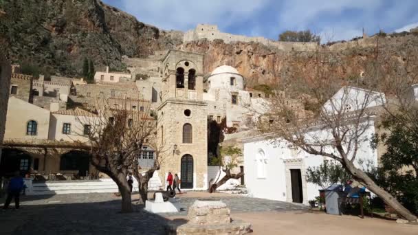 Gente Caminando Plaza Del Casco Antiguo Monemvasia Una Ciudad Laconia — Vídeos de Stock