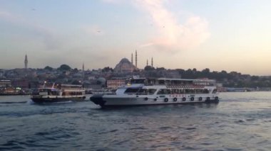 Avrupa tarafında, Taksim-Tnel Nostalji Tramvayı 'nda