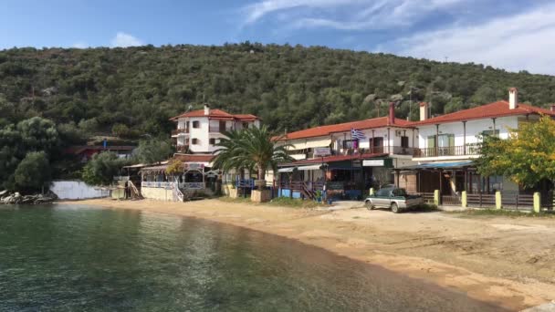 Playa Frente Pueblo Pyrgadikia Grecia — Vídeo de stock