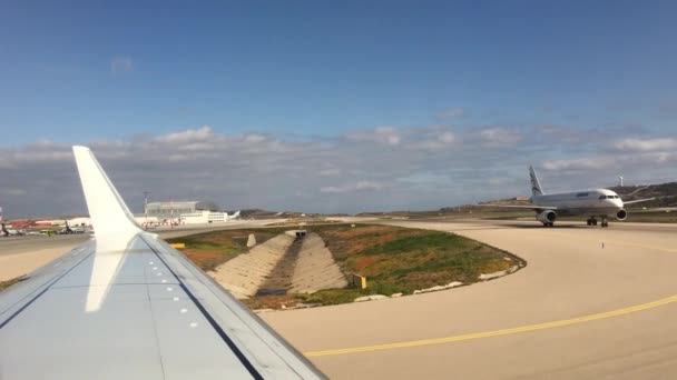 Taxiing Runway Athens International Airport Greece — Stock Video