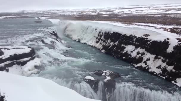 Chute d'eau Gullfoss en hiver