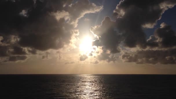 Ηλιοβασίλεμα Πάνω Από Θάλασσα Wadden Από Afsluitdijk Στις Κάτω Χώρες — Αρχείο Βίντεο