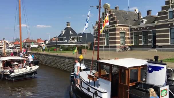 Boten Die Oude Sluis Lemmer Friesland Binnenvaren — Stockvideo