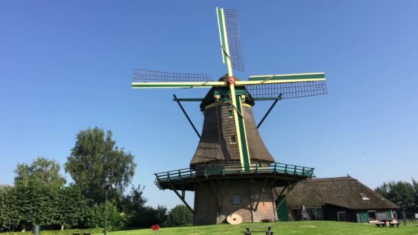 Die Windmühle Monninkenmolen Sint Jansklooster Niederlande — Stockvideo