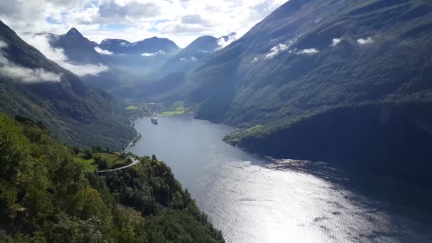 Die Landschaft Des Geiranger Fjords Norwegen — Stockvideo