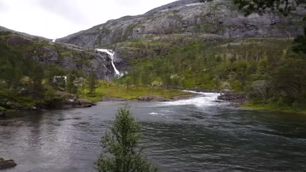 Wasserfall Und Flusslandschaft Hardangervidda Nationalpark Norwegen — Stockvideo