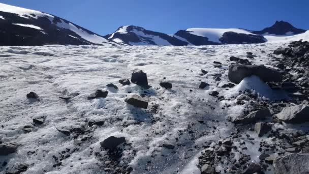 Derretendo Gelo Nas Montanhas Parque Nacional Jotunheimen Noruega — Vídeo de Stock