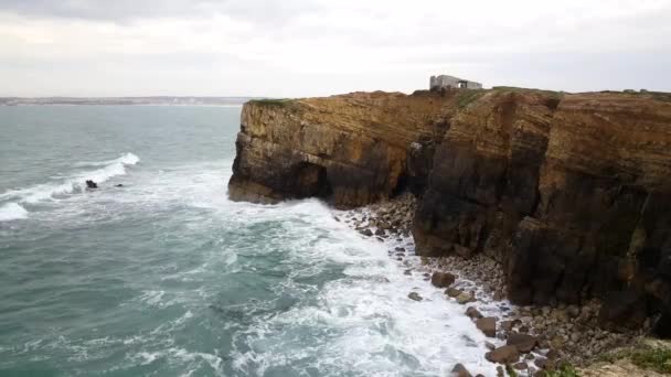 Felsige Küste Des Naturparks Sintra Cascais Portugal — Stockvideo