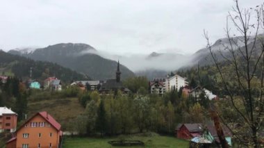 Romanya 'daki Strada Preluca Tatarilor' dan manzara